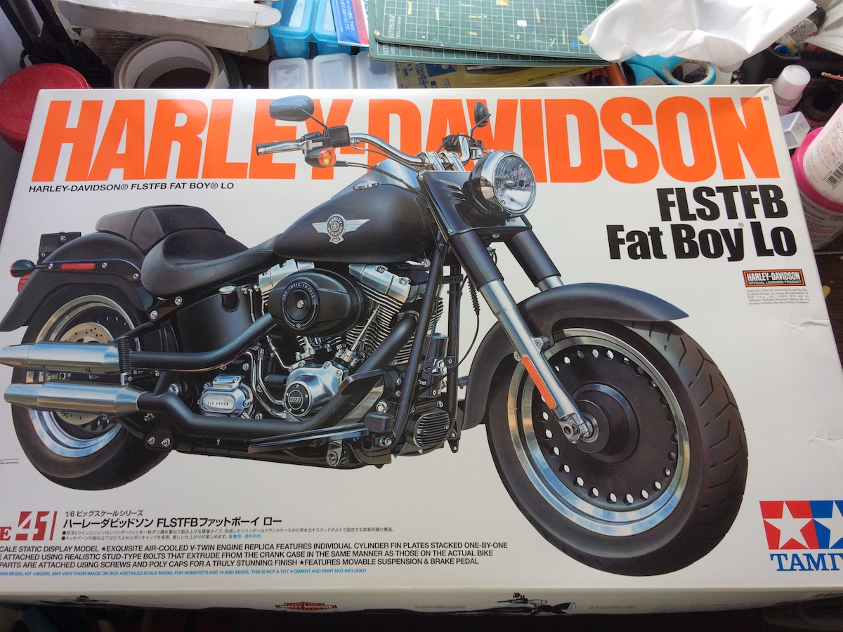 タミヤ1/6 ハーレーダビッドソンFLSTFB ファットボーイロー