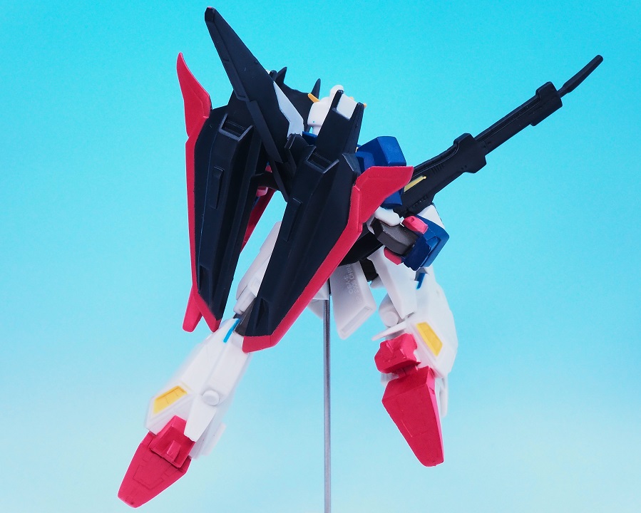 バンプレスト ガンダム組立式ディスプレイフィギュア フライングポーズ
