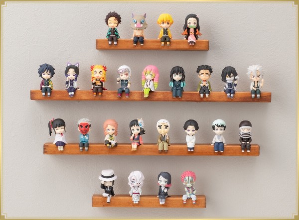 座る「鬼滅の刃」25体セット : 鬼滅の刃GOODS ～グッズ&予約情報～