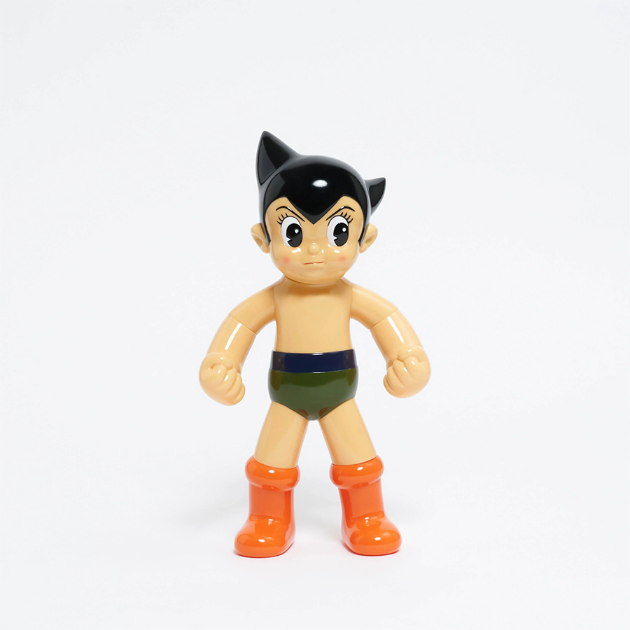PORTER と SECRET BASE がデザインした「鉄腕アトム」ソフビが爆誕