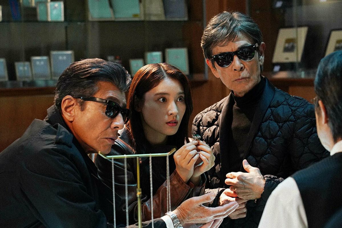 帰ってきた あぶない刑事』舘ひろしと柴田恭兵が永遠不滅の、ショー