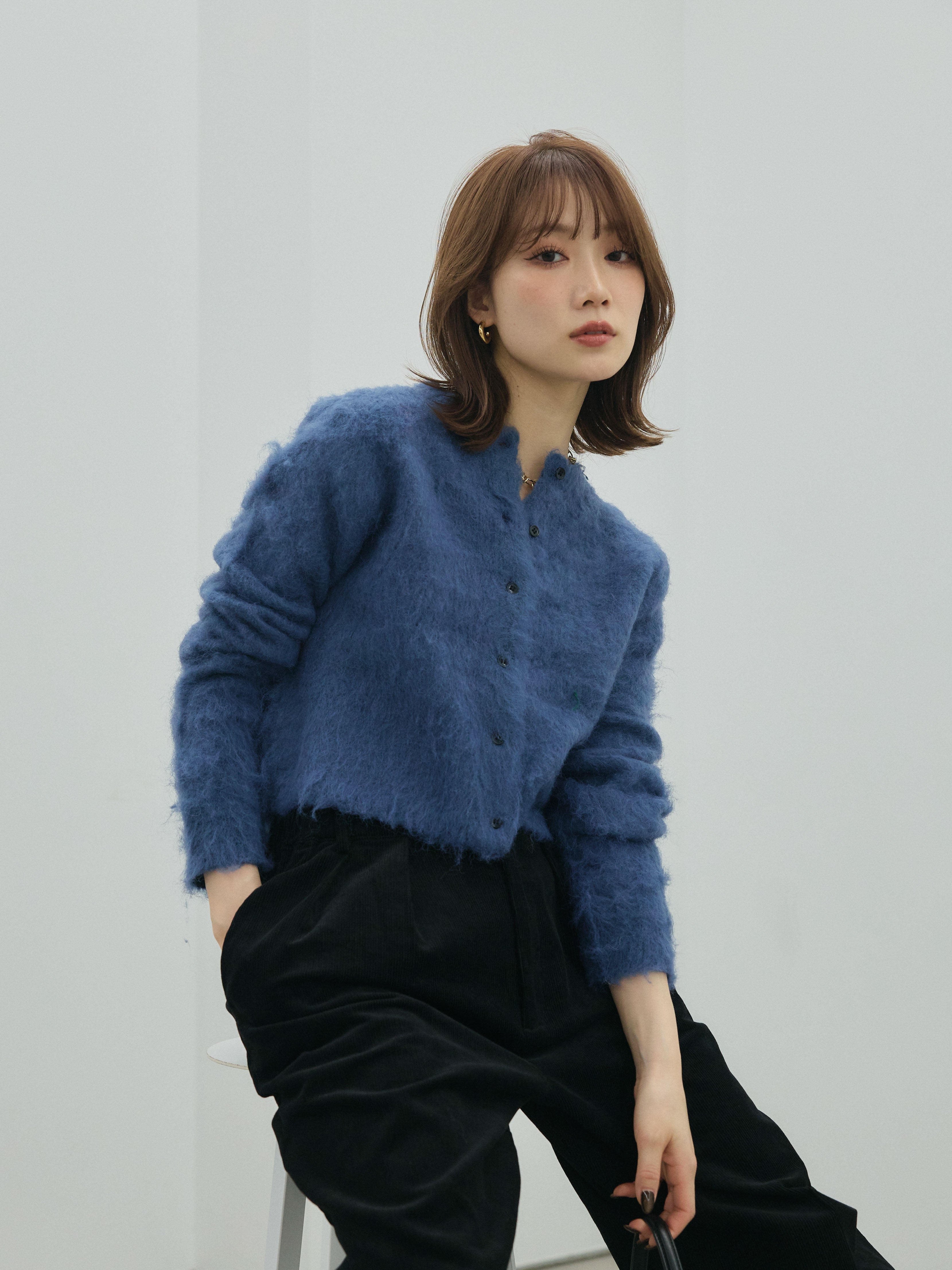予約]モヘアタッチクロップドニットプルオーバー/blue – Lumier