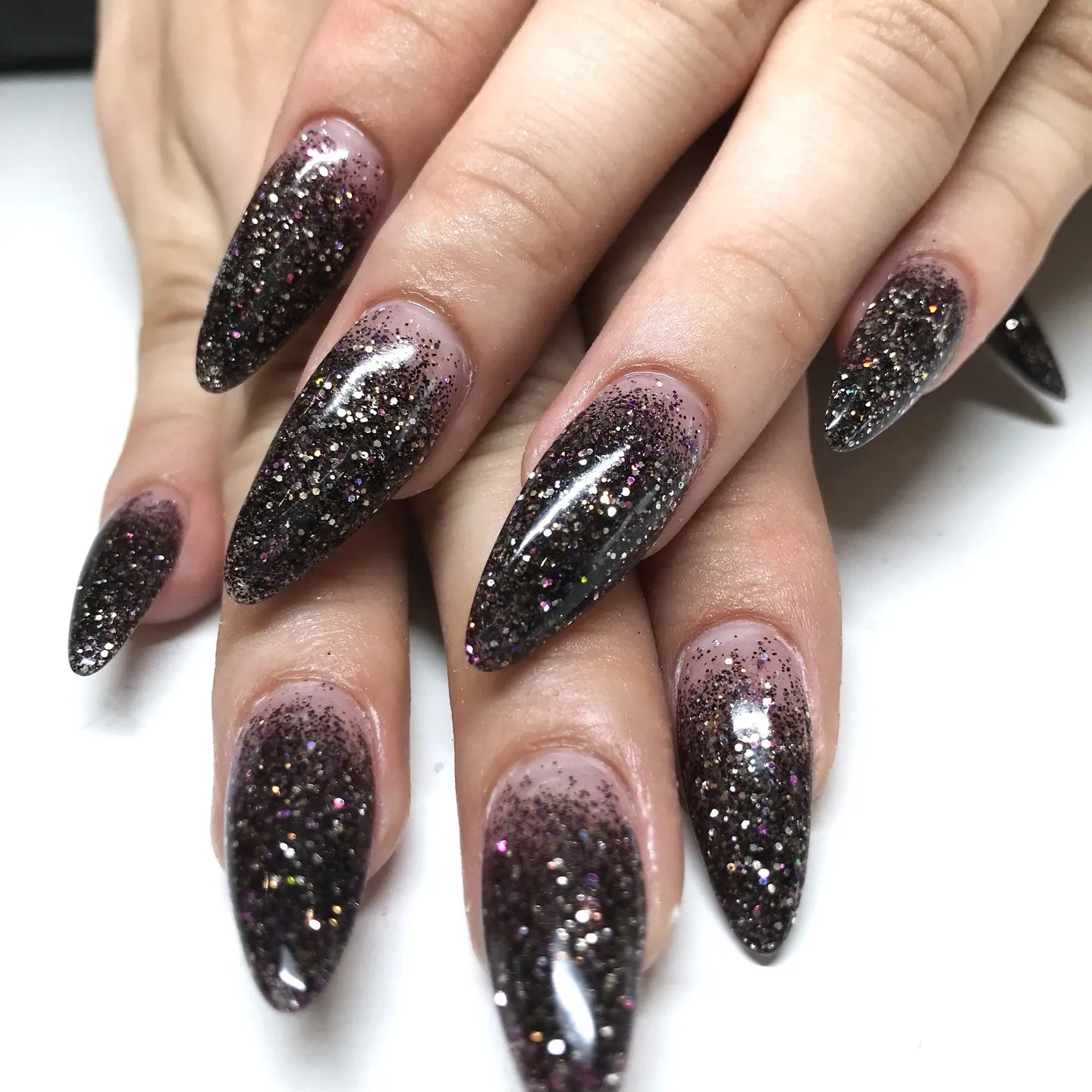 パーティーシーズンにもおすすめ☆ブラックラメ | ブログ | 武蔵小杉の