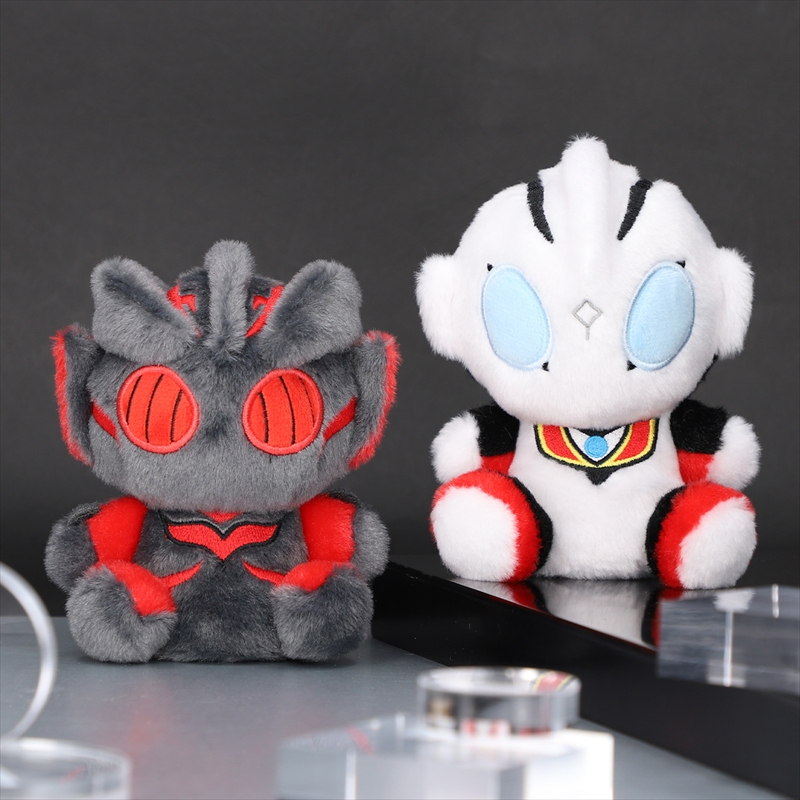 M78ウルトラマン ふわふわお座りぬいぐるみ イーヴィルティガ