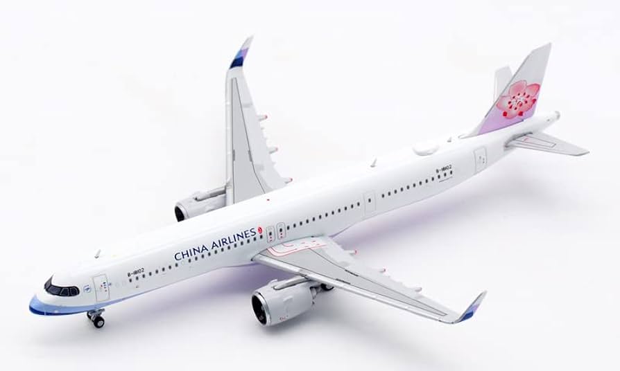 Amazon.com: JC Wings China Airlines for Airbus A321NEO B-18102 1