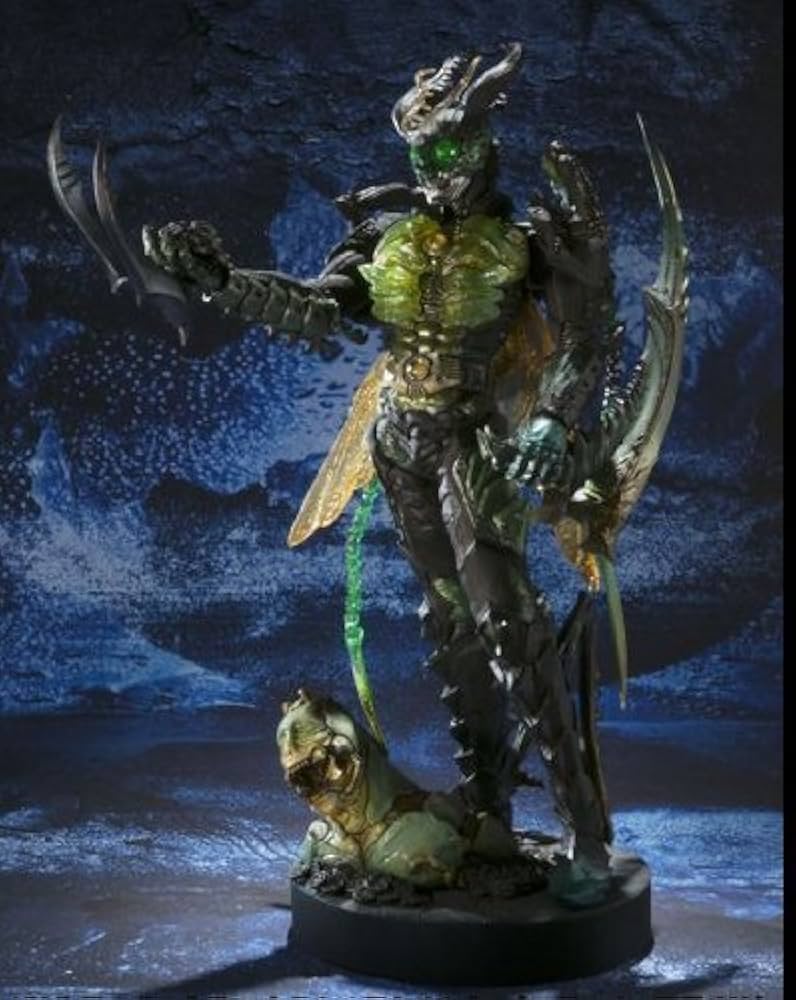 Amazon.com: Bandai Kamen Rider S.I.C. Uva (Japan Import) : Toys