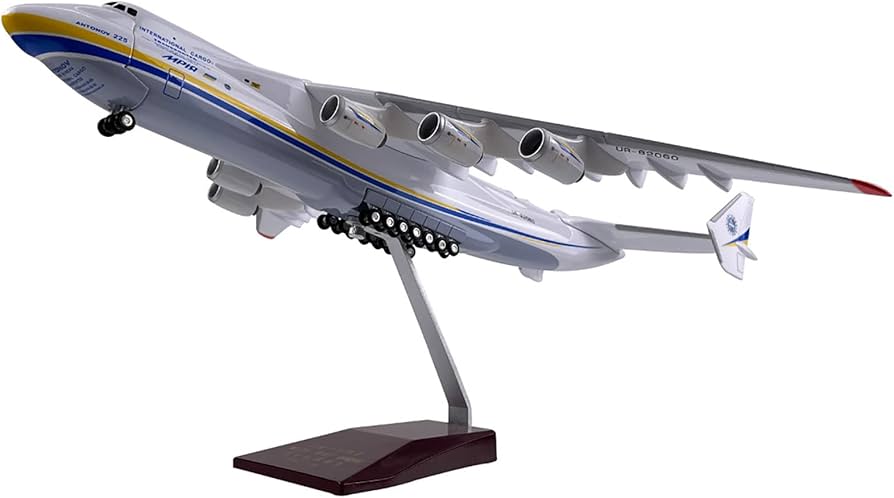 Amazon.co.jp: AZIZAT 1:200アントノフAn-225 Mriya大型輸送飛行機