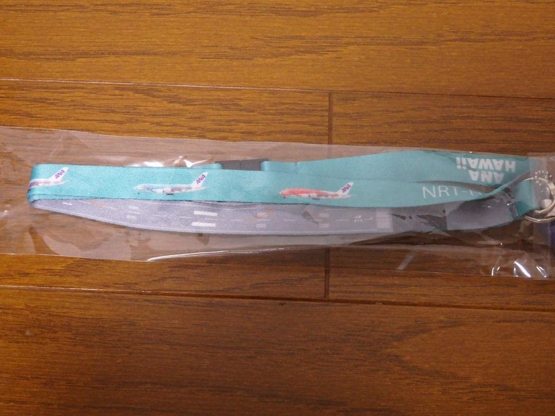 Amazon.co.jp: ANA A380 エアバス 2号機 リール付きネックストラップ