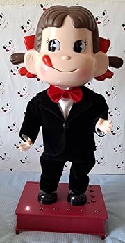 Amazon.co.jp: 不二家︎ダンシングペコちゃん人形 : おもちゃ