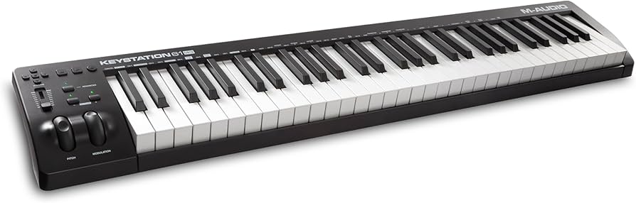 Amazon | M-Audio USB MIDIキーボード 61鍵 セミウェイト ピアノ音源