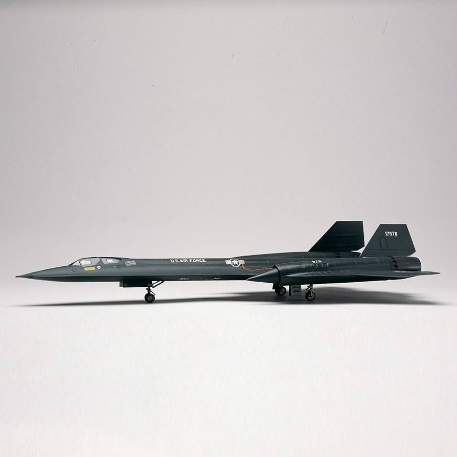 Revell 85-5810 SR-71 Blackbird Escala 1:72 66 peças Skill Level 4