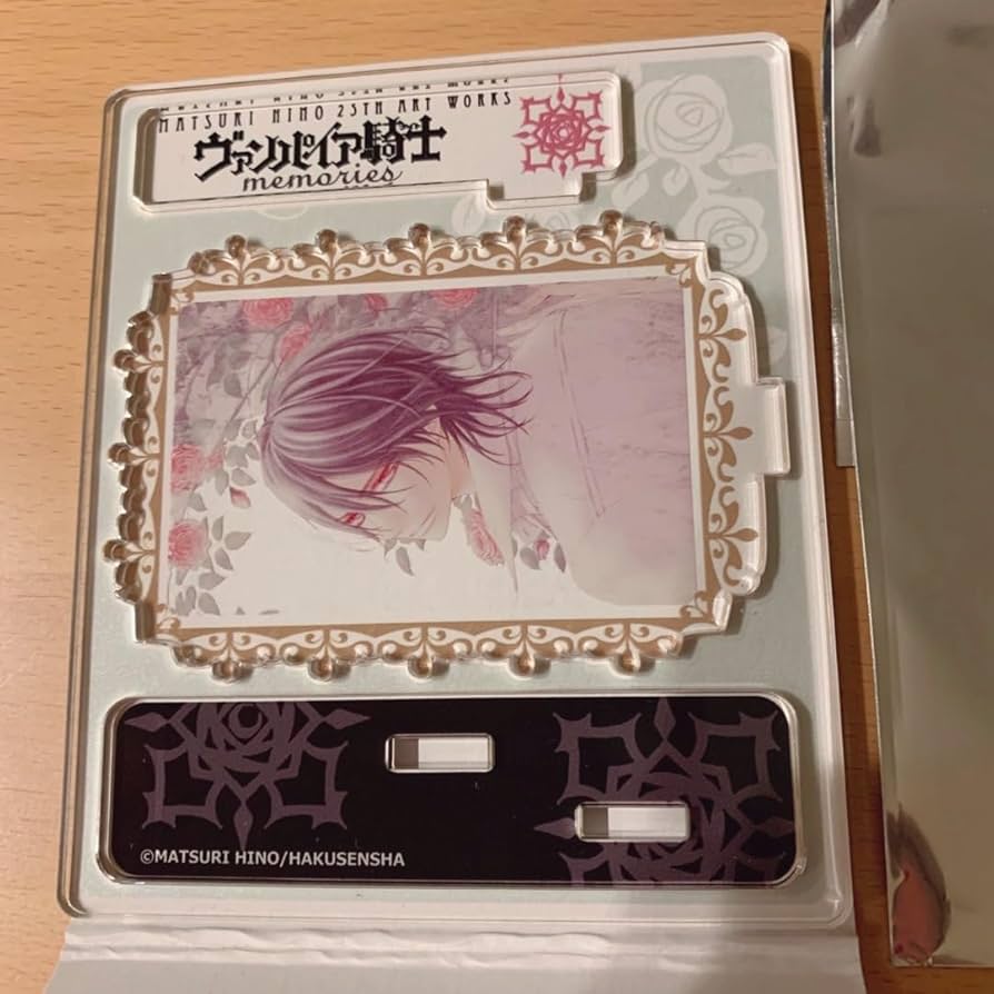 Amazon.co.jp: 樋野まつり原画展 ヴァンパイア騎士 アクリルスタンド