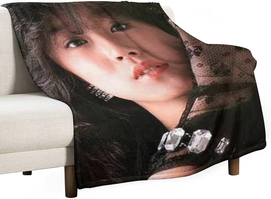 Amazon｜大判 毛布 中森明菜 (18) フランネル ブランケット 両面