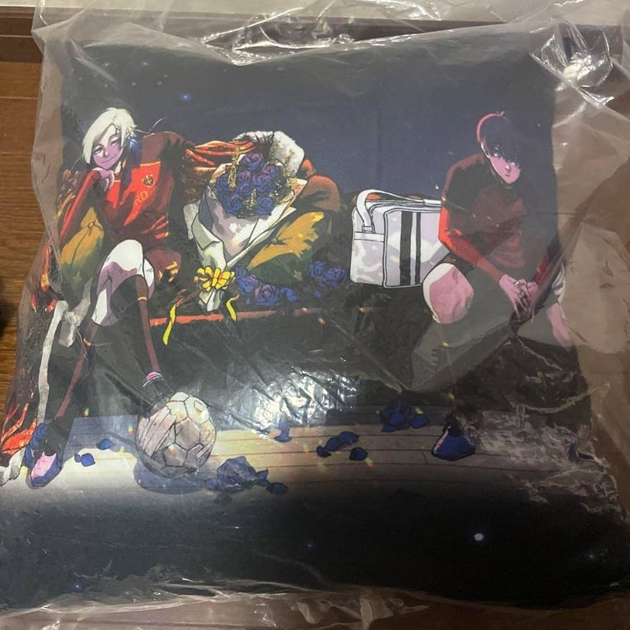 Amazon.co.jp: ブルーロック 潔世一 カイザー クッション 当選品