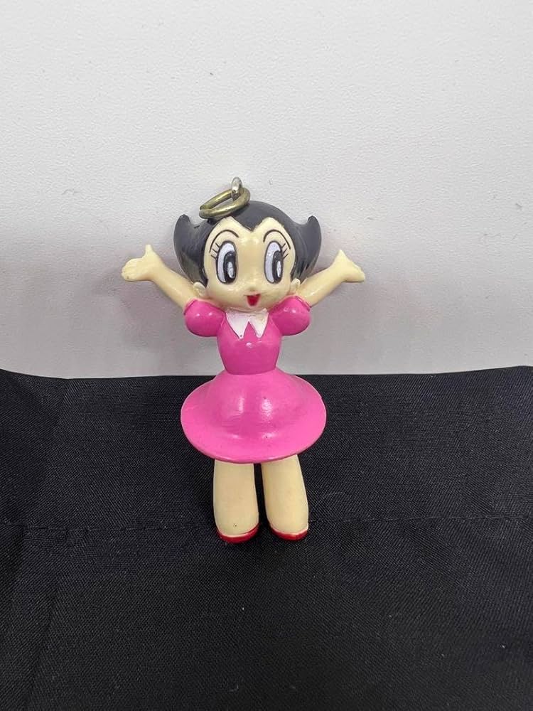 Amazon.co.jp: 超逸品鉄腕アトム ウランちゃんフィギュア : ホビー