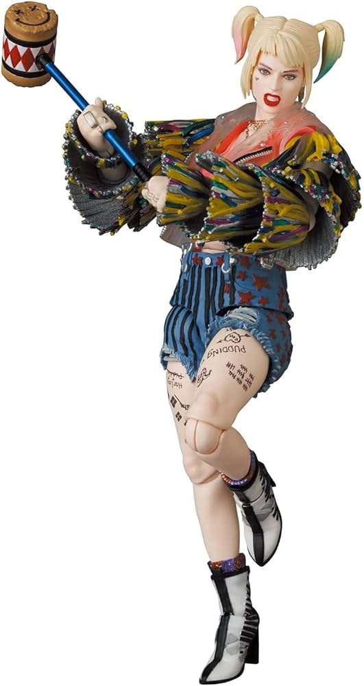 Amazon.com: Medicom Birds of Prey: Harley Quinn (Caution Tape