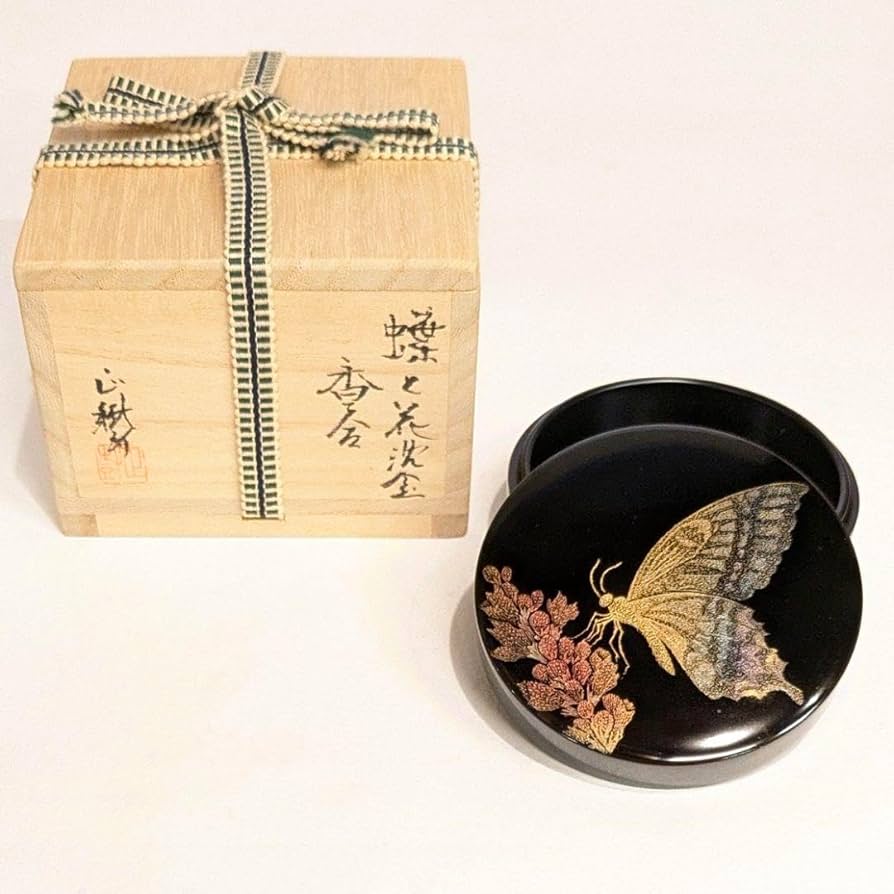 Amazon.co.jp: 茶道具 香合 蝶と花 2.5寸 沈金 吠木正樹作 輪島塗 仏具