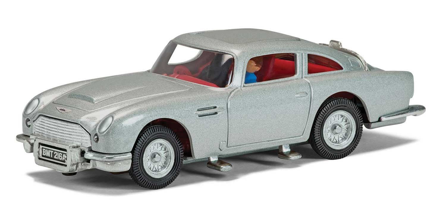 Amazon.co.jp: CORGI(コーギー) アストンマーティン DB5 007