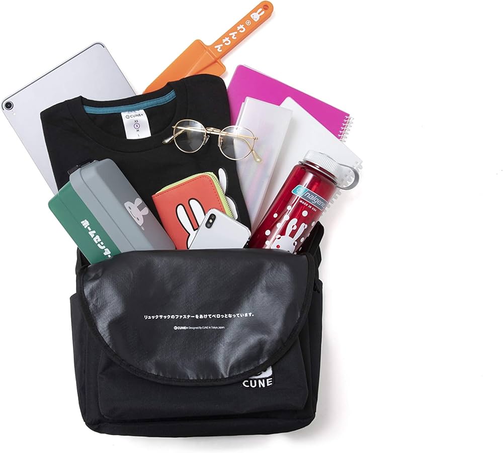 CUNE® BACKPACK BOOK (ブランドブック) |本 | 通販 | Amazon