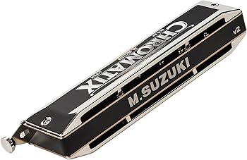 Suzuki Tremolo Chromatic ハーモニカ 革カバー付き。 Suzuki Tremolo