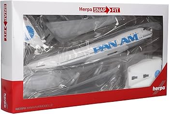 Amazon.co.jp: Herpa スナップフィット 飛行機モデル ボーイング 747