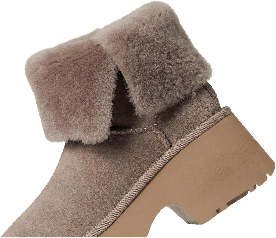 Amazon.com | UGG Women's Esmee Boot Boot, Caribou, 8 | Ankle & Bootie