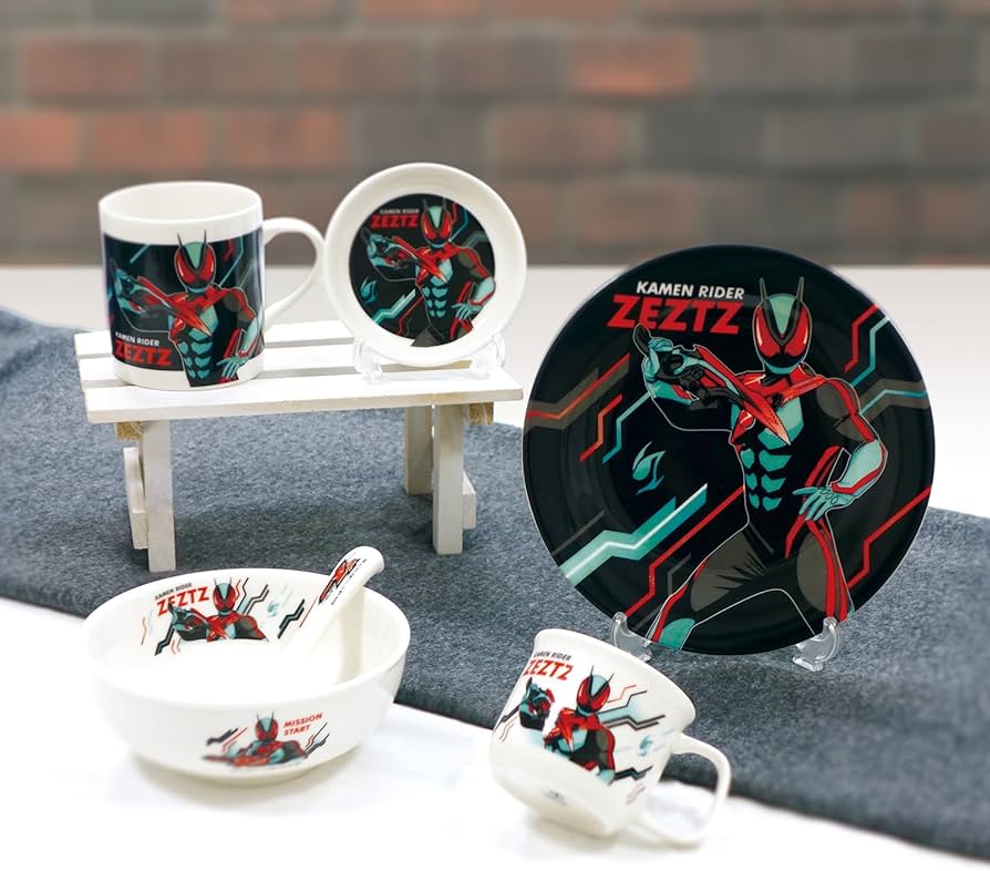 Amazon｜仮面ライダー ゼッツ 皿 プレート 20cm 子供用食器 電子レンジ