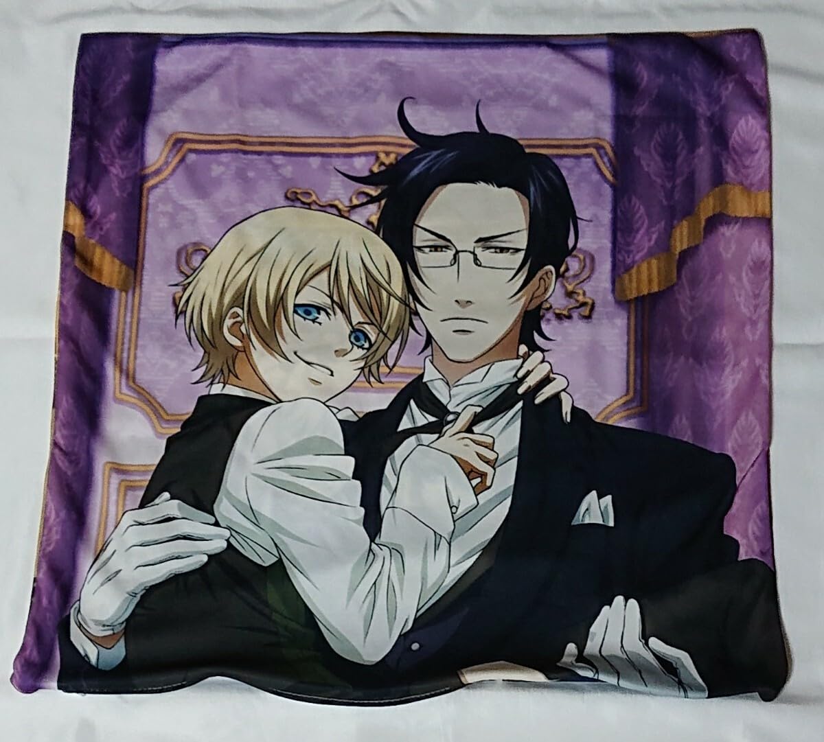 Amazon.co.jp: 黒執事 クッションカバー セバスチャン シエル クロード