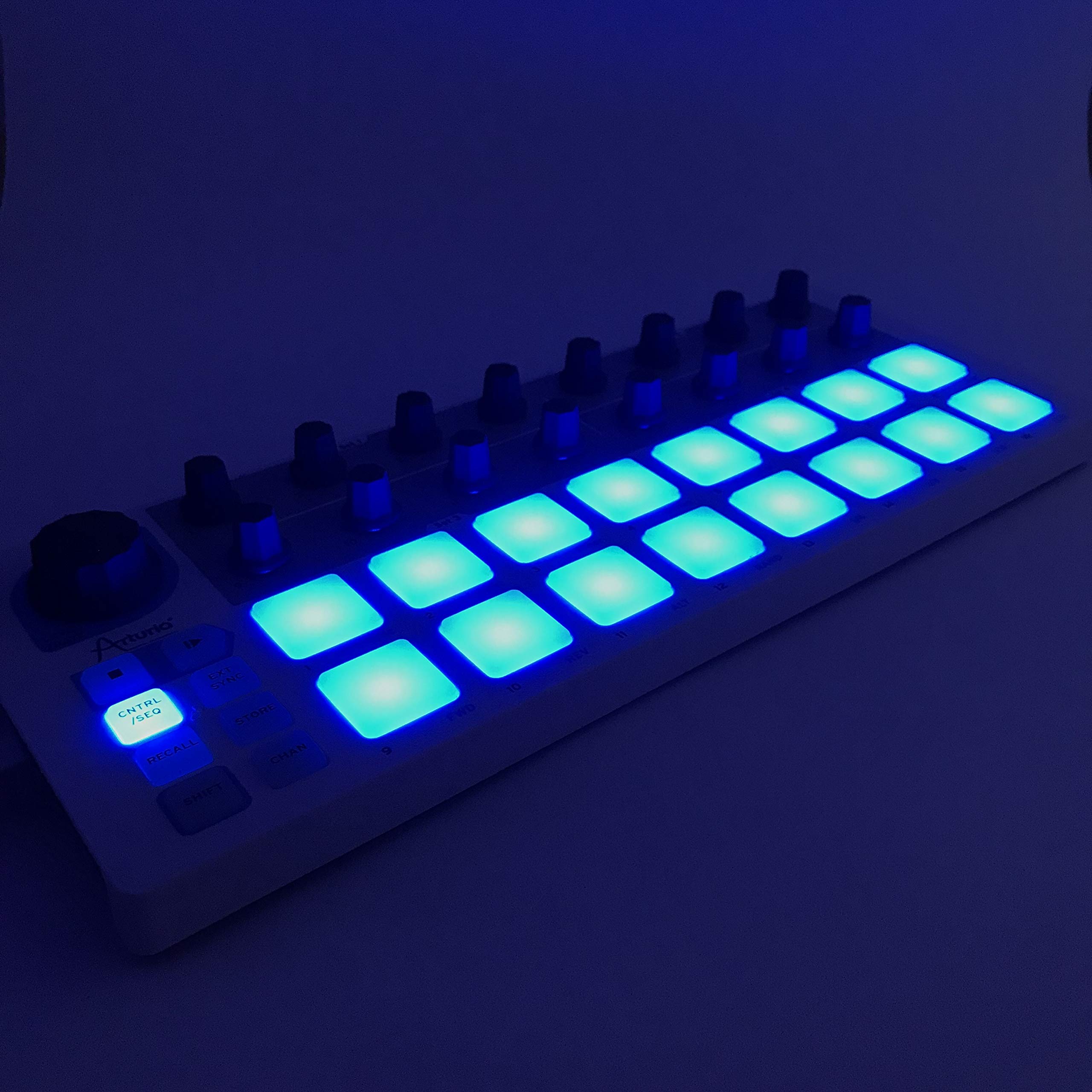 Amazon | BEATSTEP Arturia (アートリア) MIDIコントローラー