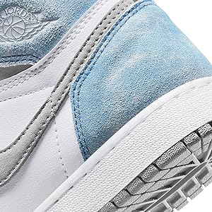 Amazon.com | Jordan Youth Air 1 High OG GS 575441 402 Hyper Royal