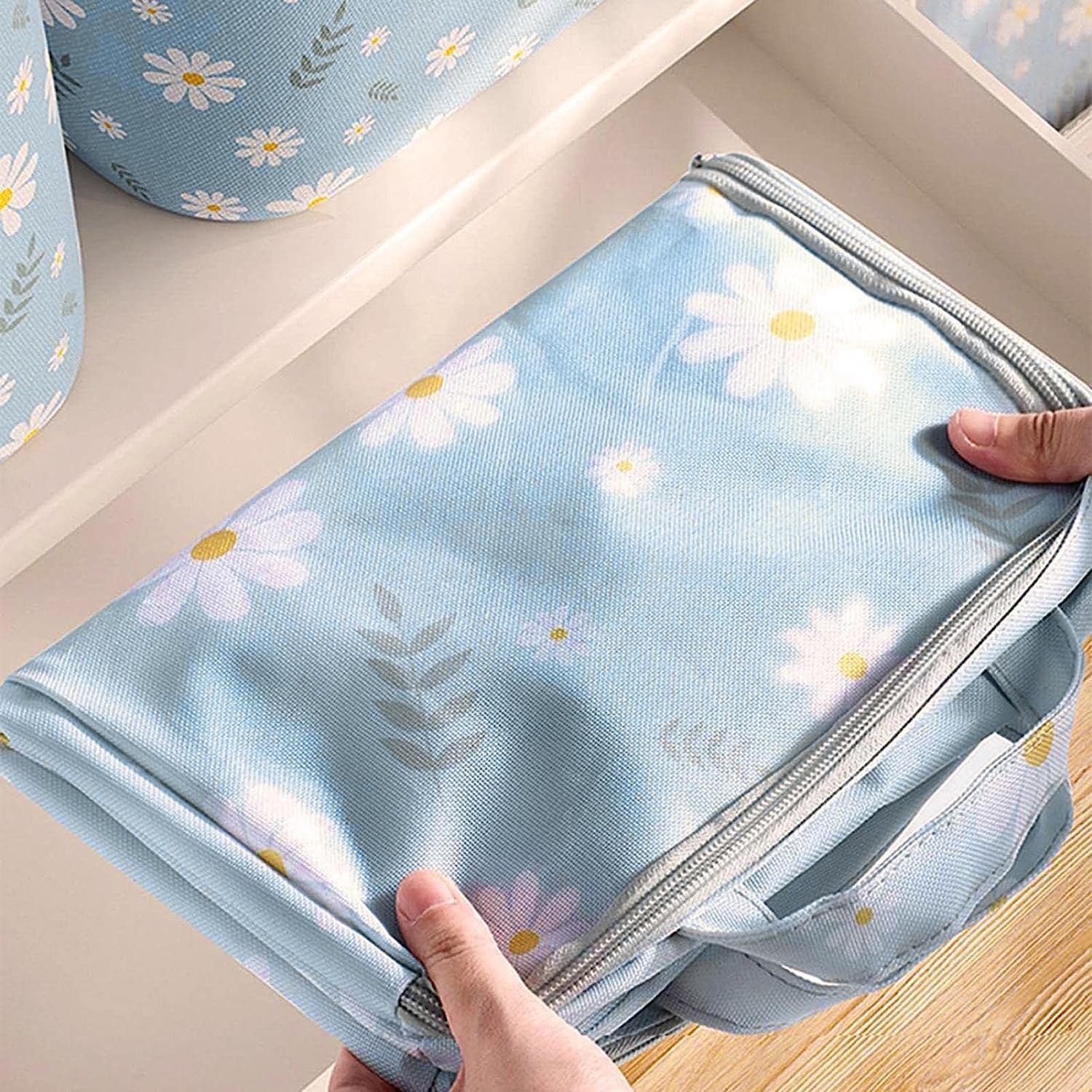 Amazon｜ブランケット収納袋 - キャリーハンドル付き折りたたみ