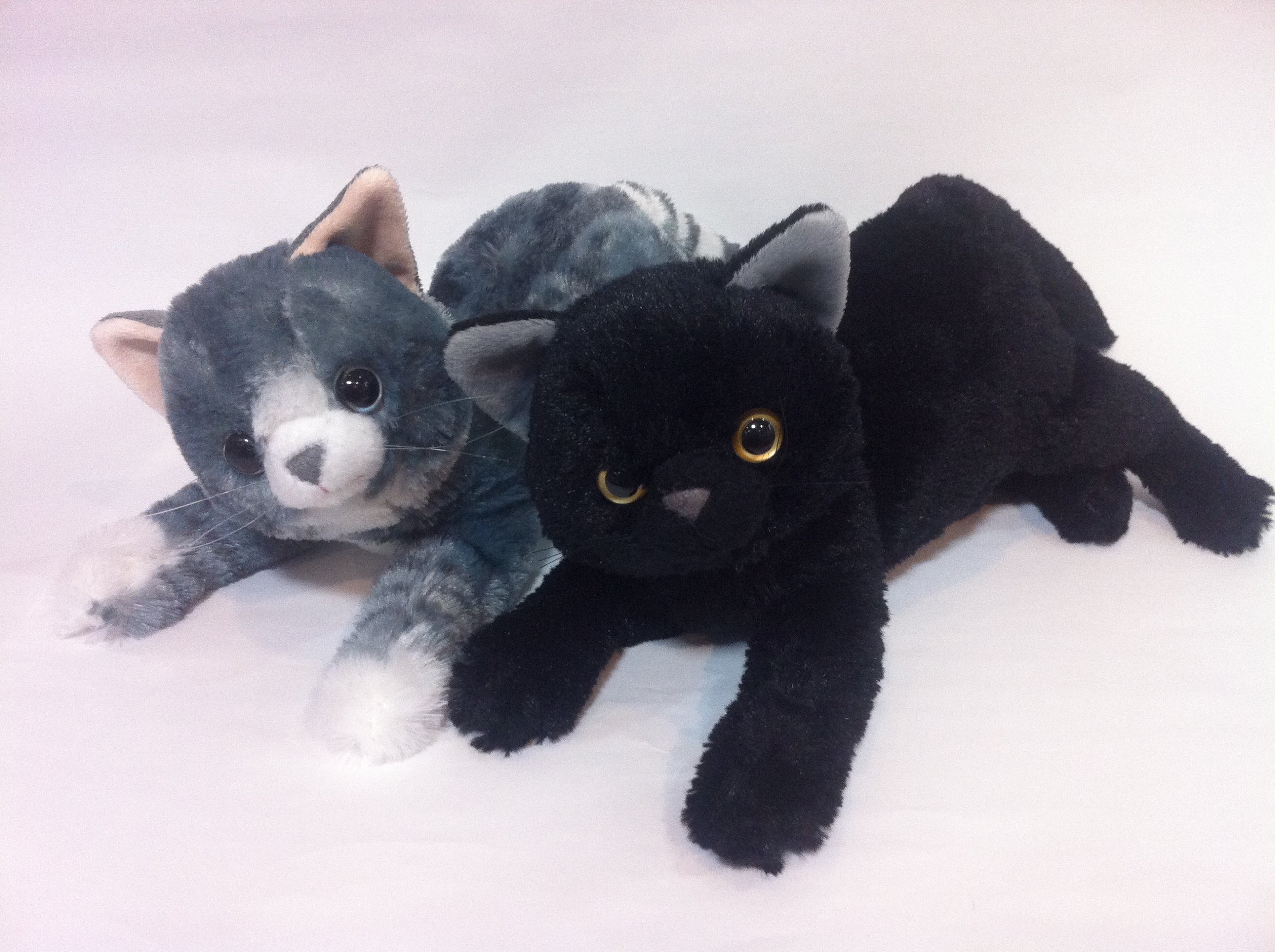 Amazon.co.jp: おひざのうえでなでなでねこちゃんDX アメショーちゃん