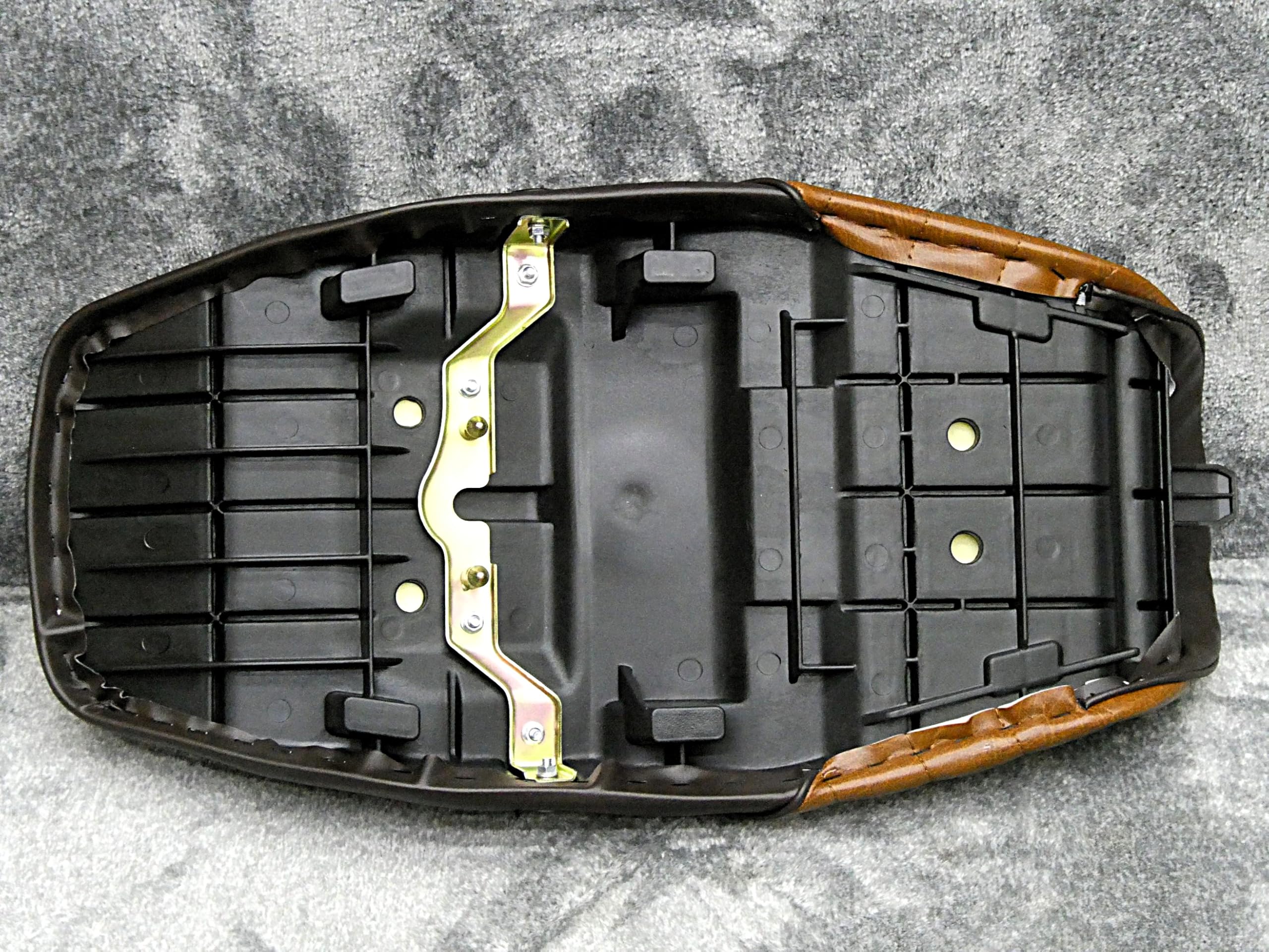 Amazon | ZRX400 タックロール シート (茶レザー ツートン)/ZRX2