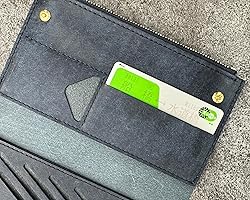 Amazon | 【旧ファスナーにつき10%OFF】ATELIER MOKU 小さく薄い長財布