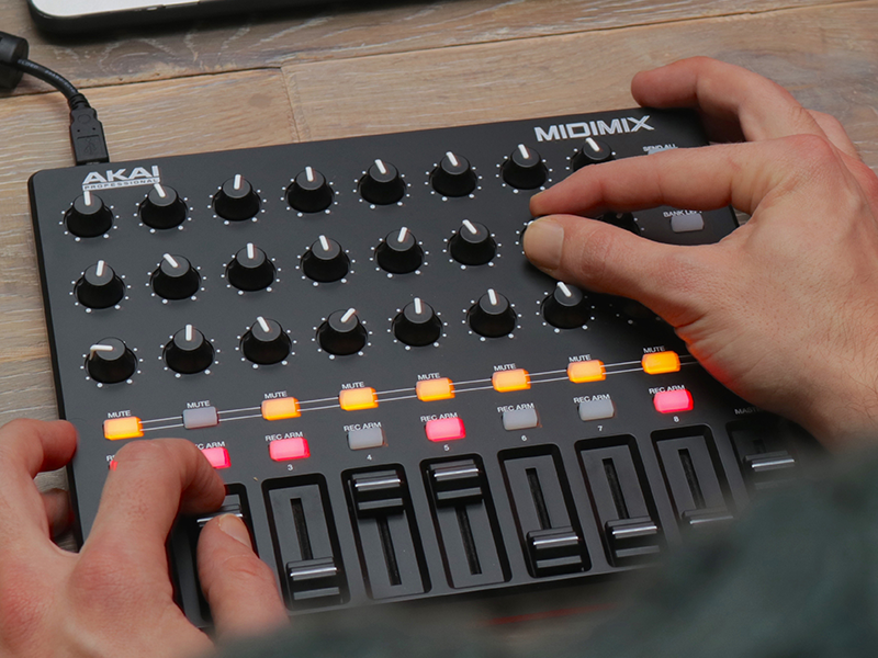 Amazon.com: Akai Professional MIDImix - USB MIDI Controller Mixer