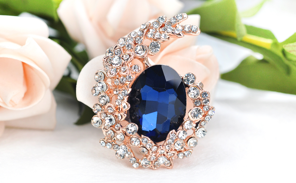 Amazon.com: Gyn&Joy Gold Tone Blue Crystal Rhinestone Cluster