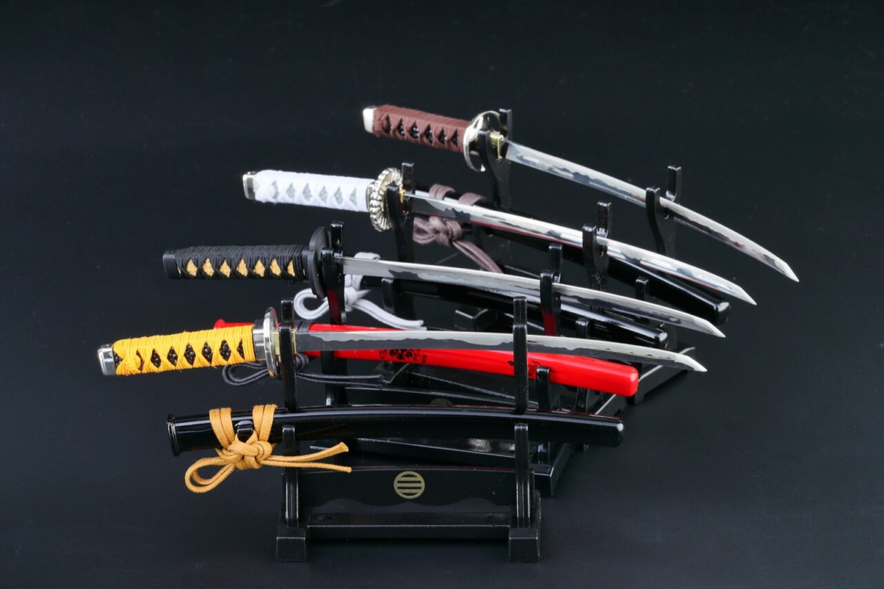 近藤・土方・沖田・齋藤…新選組の愛刀がモチーフ！「名刀ペーパー