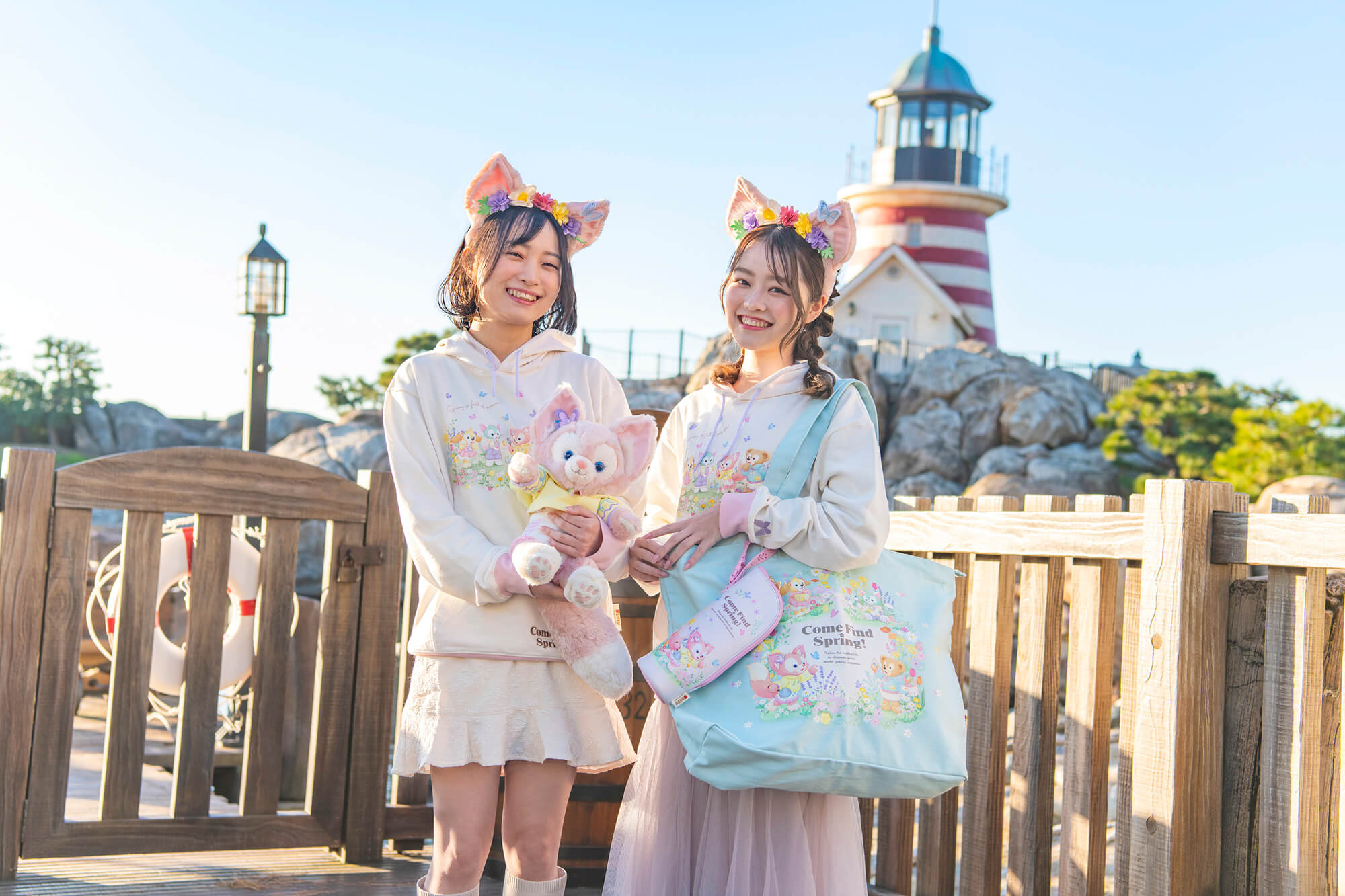 ダッフィーたちが春色パーカーで登場「ダッフィー＆フレンズのカム