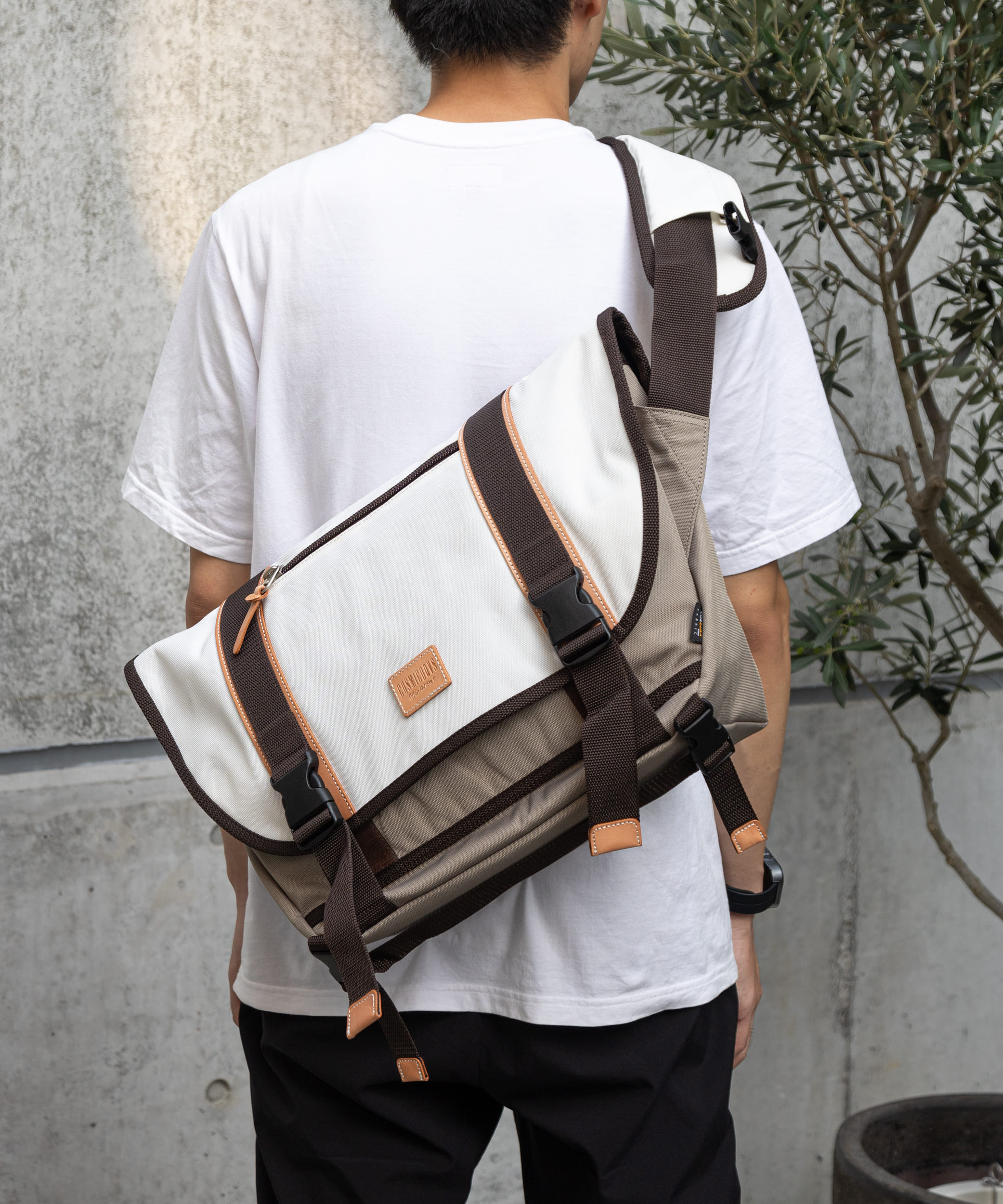 MESSENGER BAG | MAKAVELIC OFFICIAL ONLINE STORE