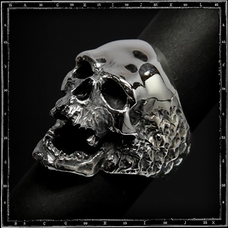 PLAGUE SKULL RING | クレイジーピッグ公式オンラインストア リング