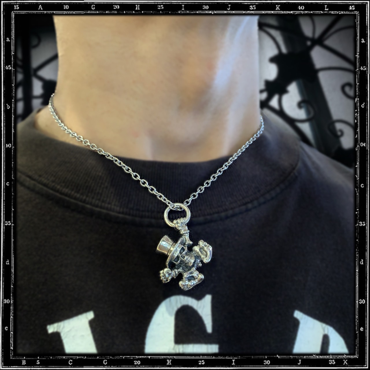 CHEEKY GOMEZ - CRAZY PIG MASCOT PENDANT | クレイジーピッグ公式