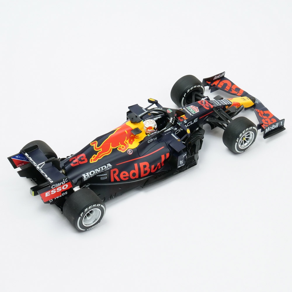 MINICHAMPS 1/18スケール レッド ブル レーシング ホンダ RB16B M