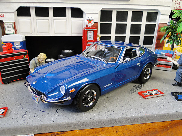 マイスト 1971年 ダットサン 240Z ダイキャスミニカー 1/18 スケール