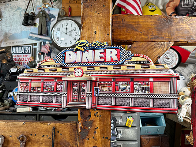 レトロダイナー エンボス ティンサイン ブリキ看板の通販・販売