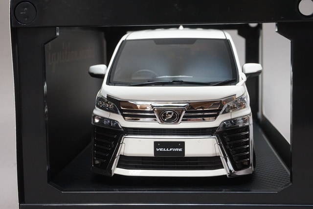 1/18 イグニッションモデル IG1670 トヨタ Toyota Vellfire (30) ZG