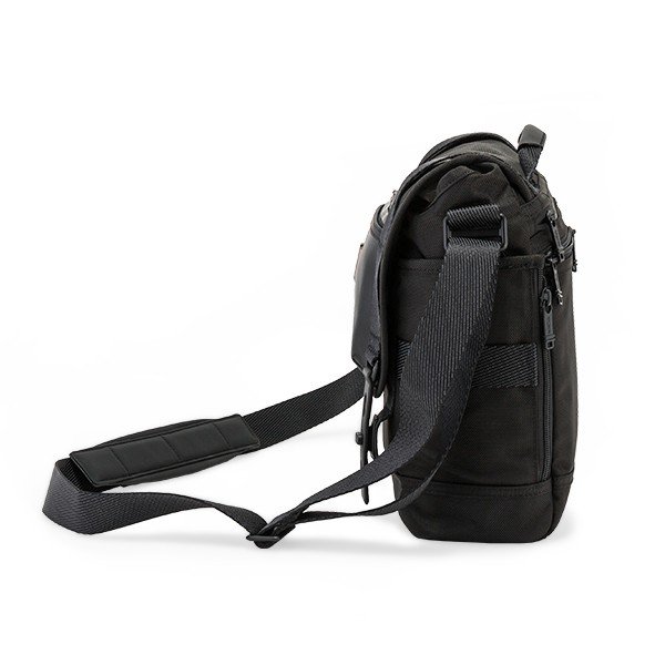 トゥミ TUMI アルファ ブラボー メッセンジャーバッグ「ファロン