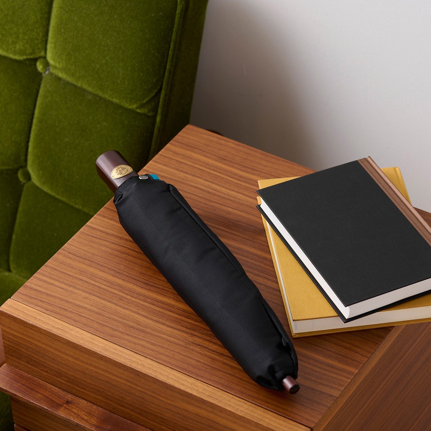 メンズ雨傘】シャドウ-折りたたみ-ブラック×グリーン｜トンボ洋傘前原