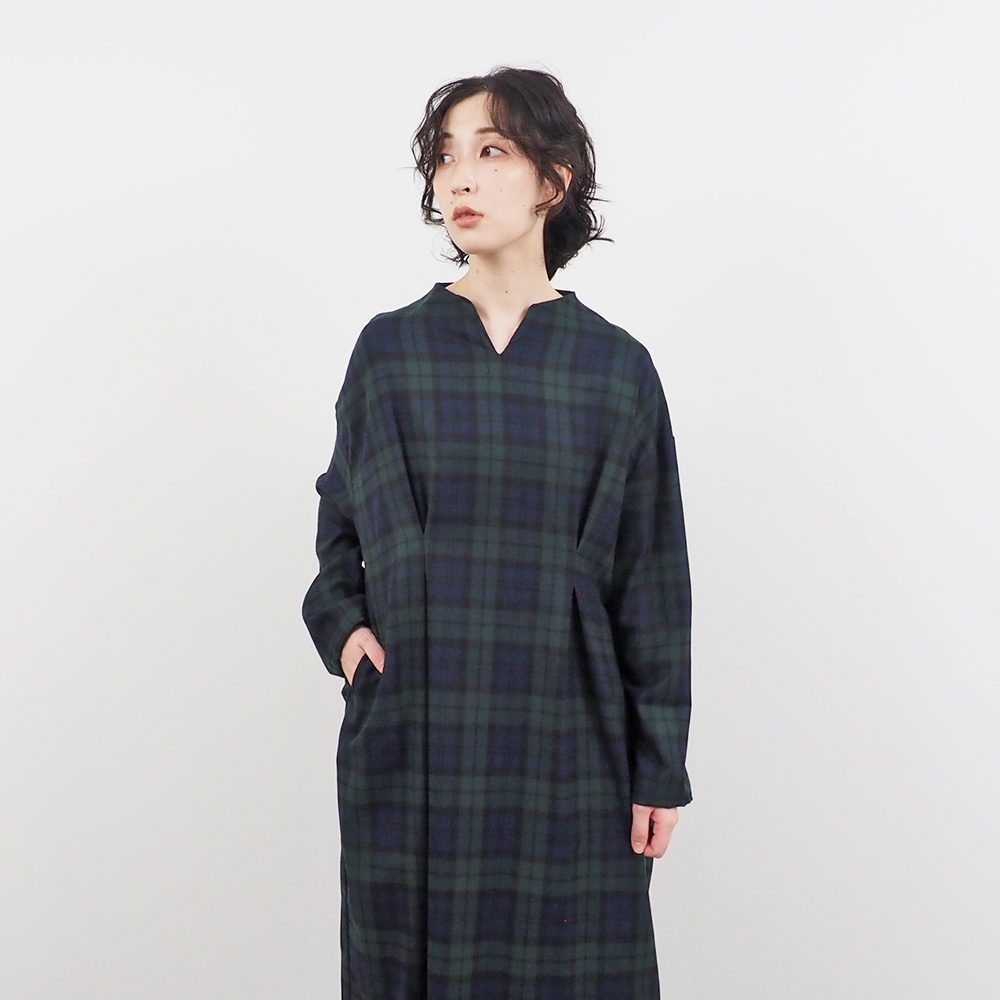NARU(ナル) リサイクルウールクロスチェック キーネックワンピース
