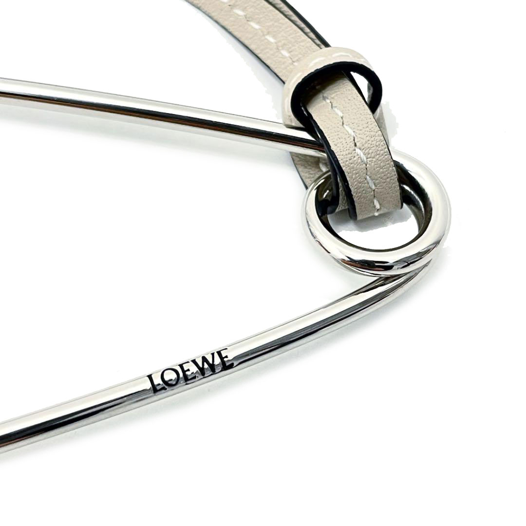 LOEWE ロエベ メカノピン ブローチ MECCANO PIN グレージュ シルバー