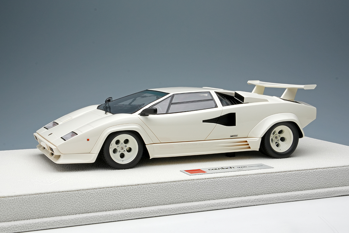 Make Up Co., Ltd. / Lamborghini Countach LP5000 QV 1988 with Rear wing